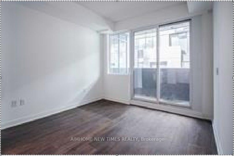 #808 - 115 Blue Jays Way Property Photo 3