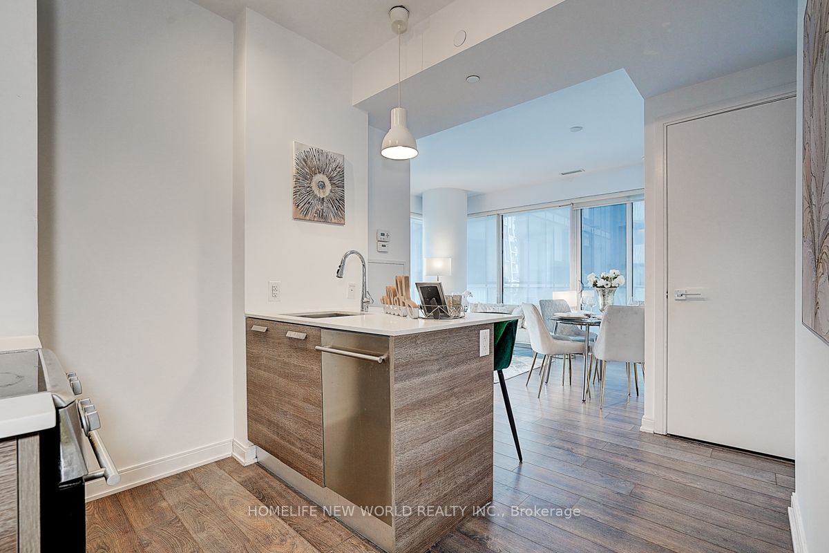 #809 - 42 Charles Street Property Photo 24