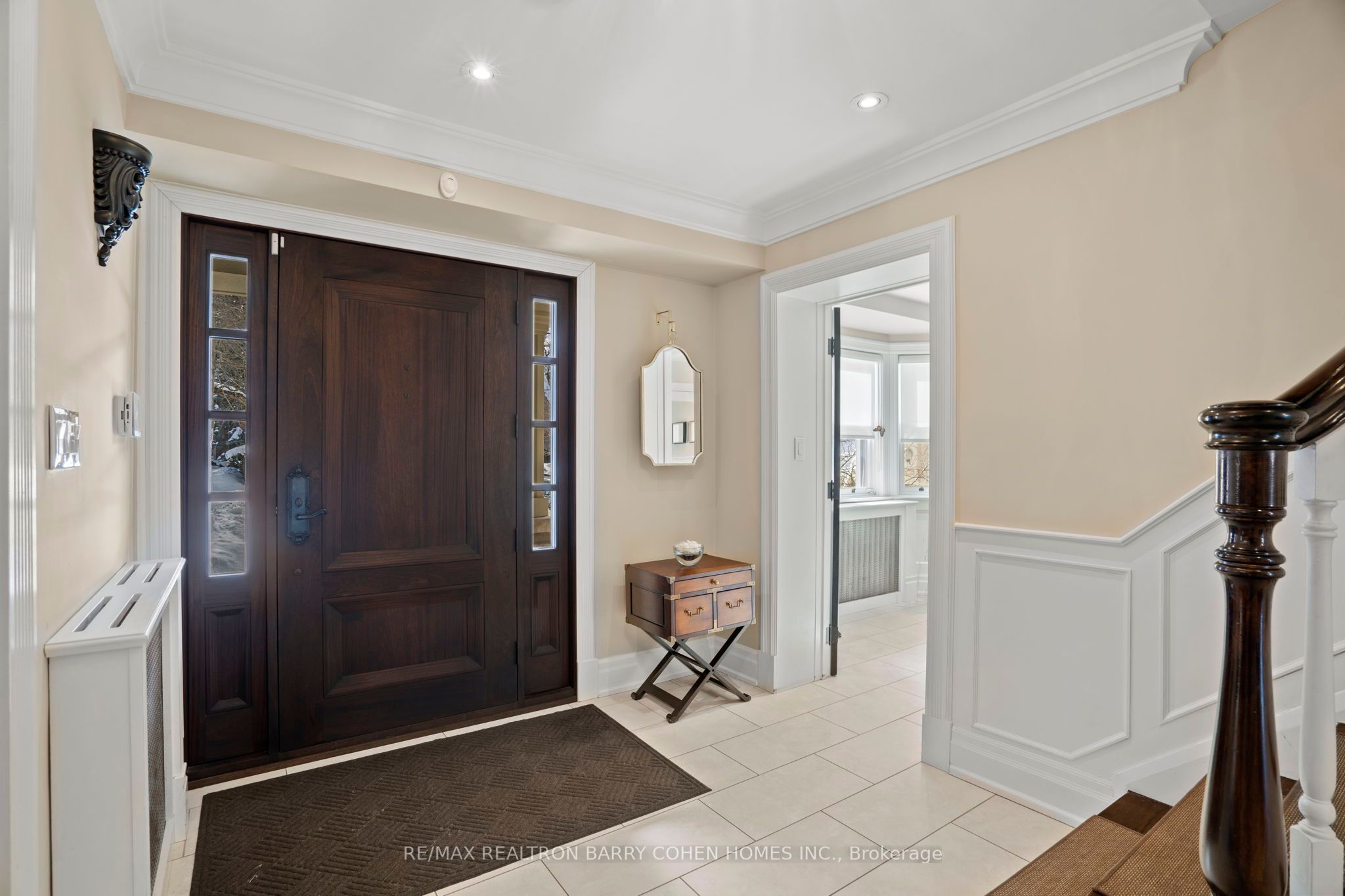 72 Teddington Park Avenue Property Photo 4