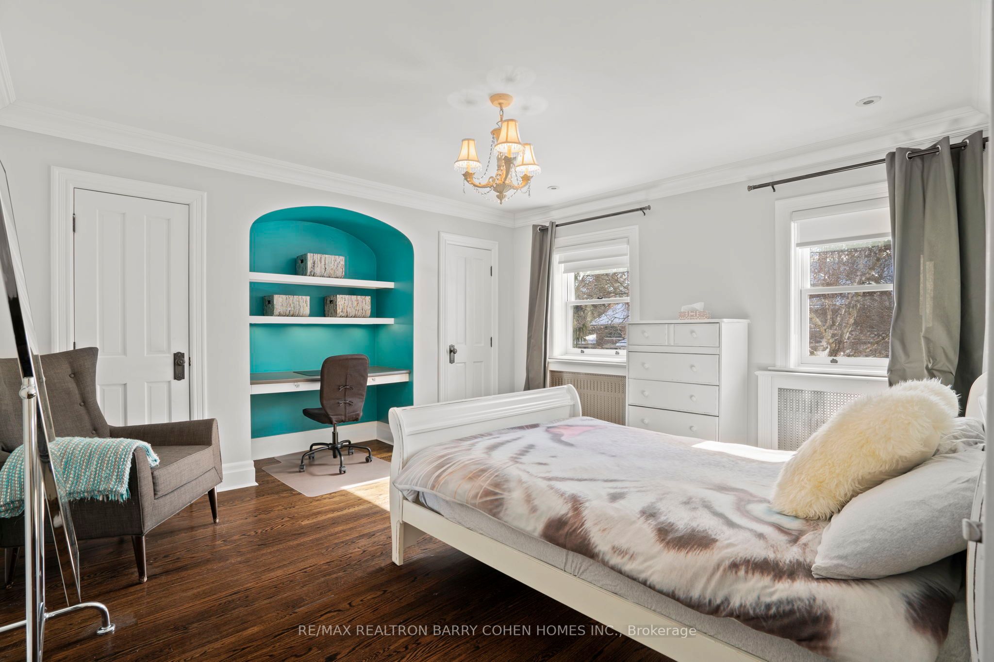 72 Teddington Park Avenue Property Photo 27