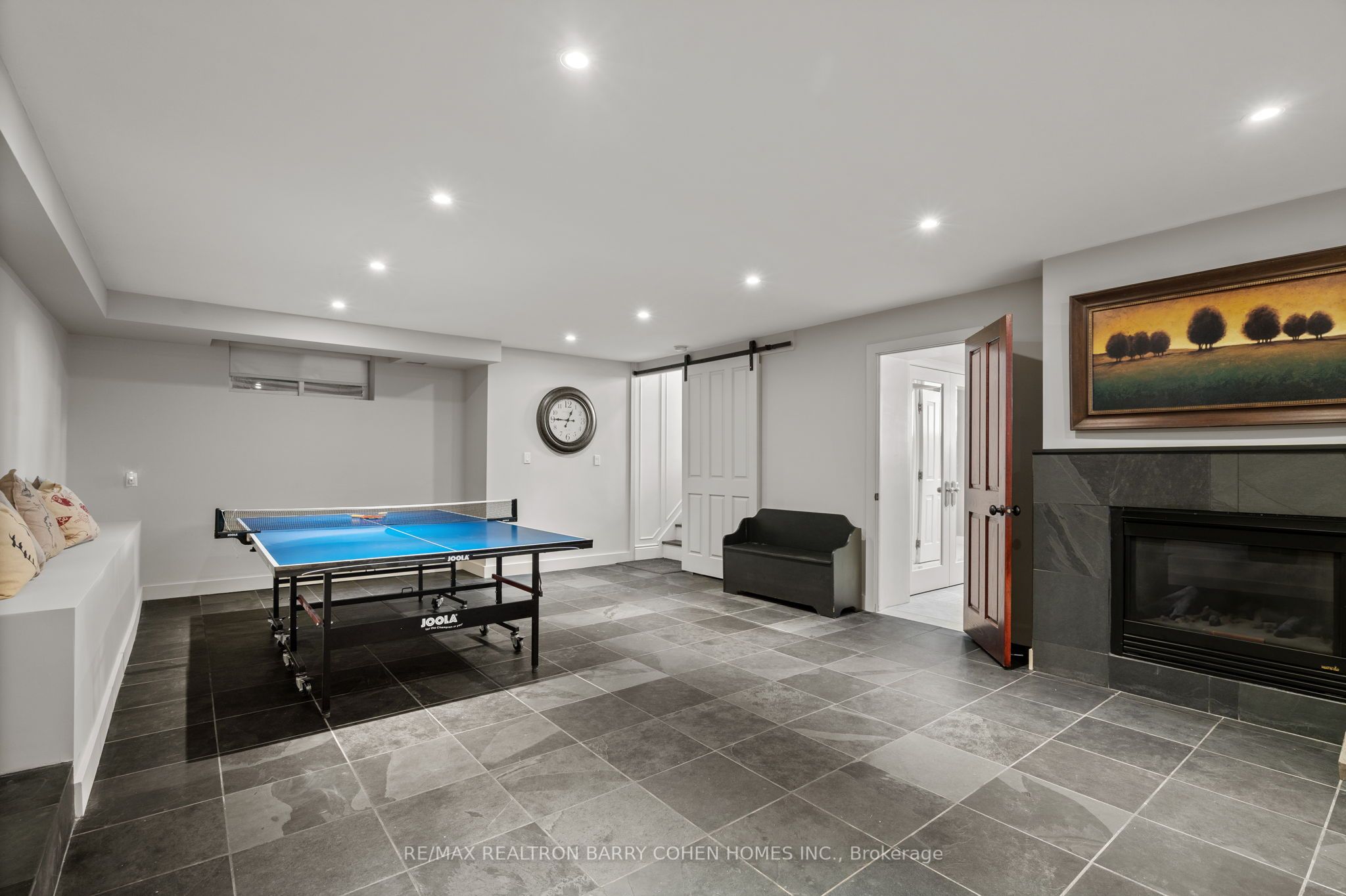 72 Teddington Park Avenue Property Photo 30