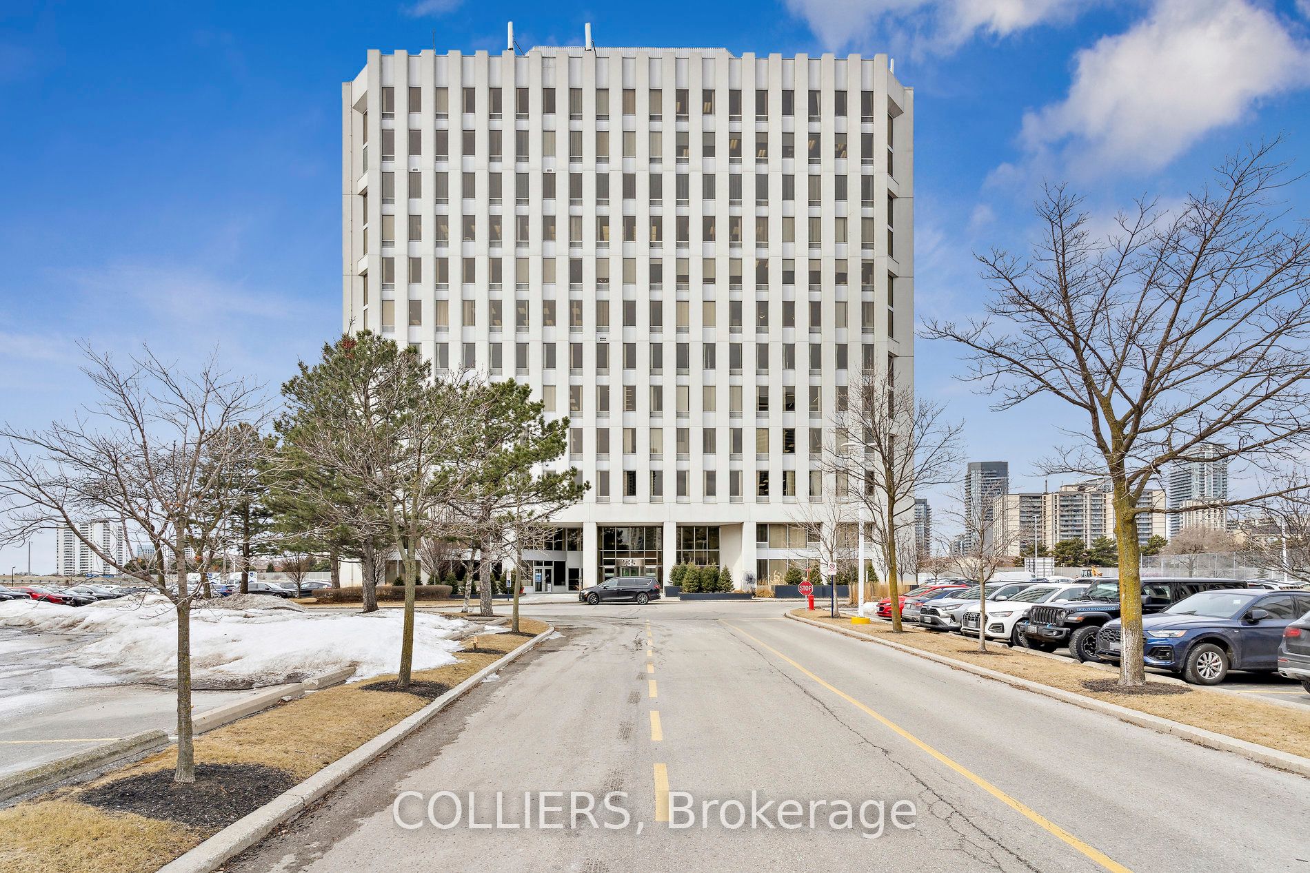 #900 - 235 Yorkland Boulevard Property Photo 1