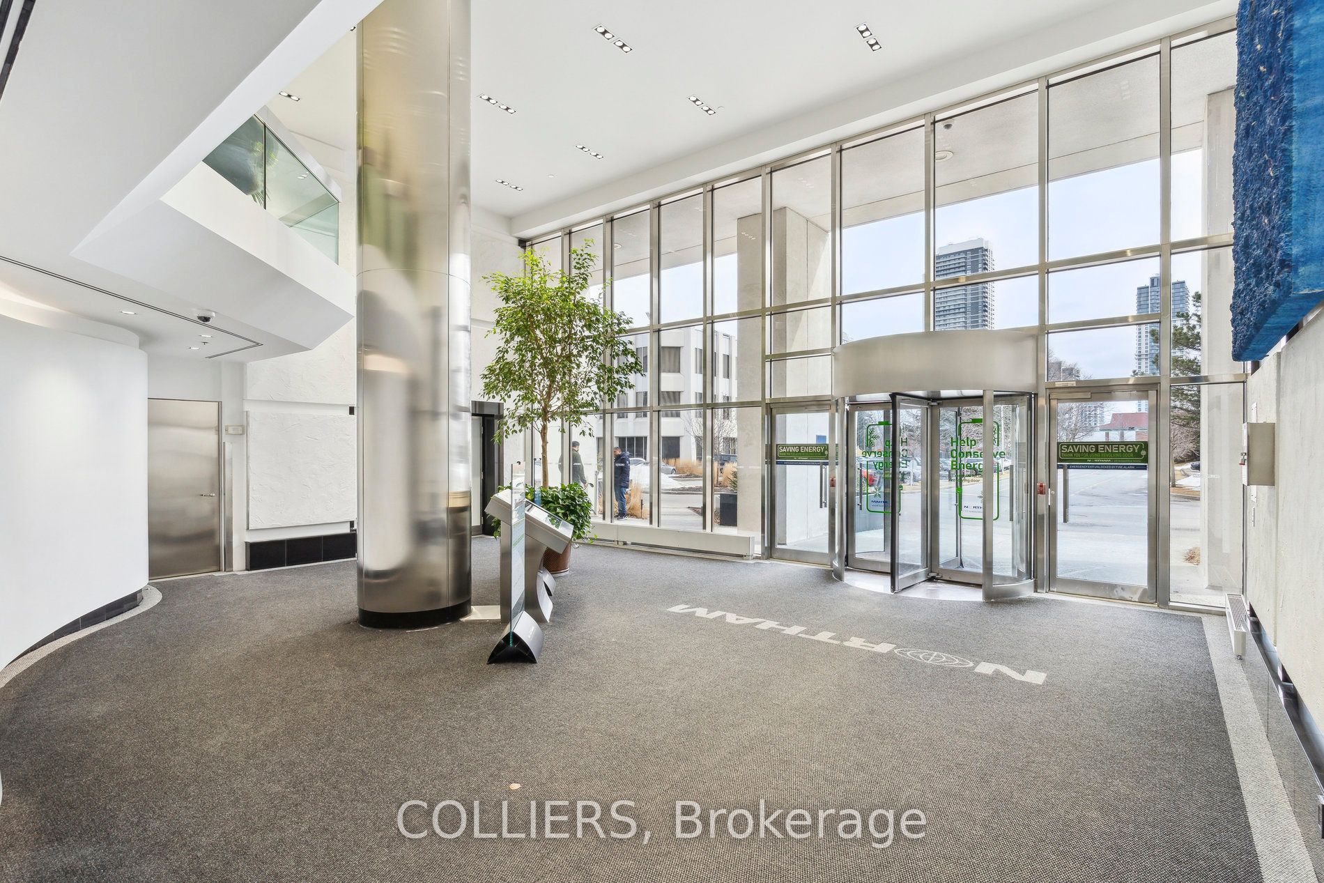 #900 - 235 Yorkland Boulevard Property Photo 3