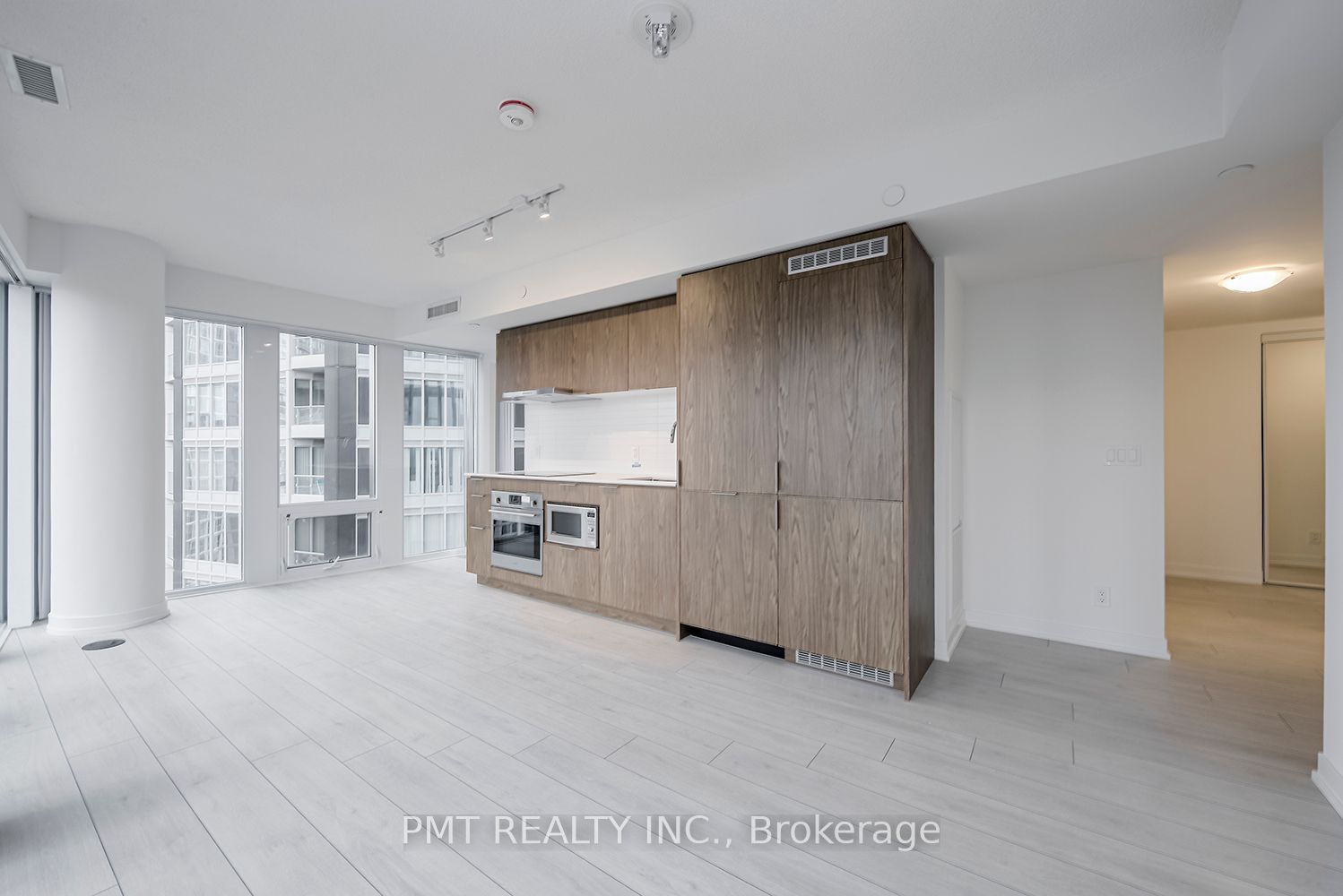 #2311 - 60 Shuter Street Property Photo 2