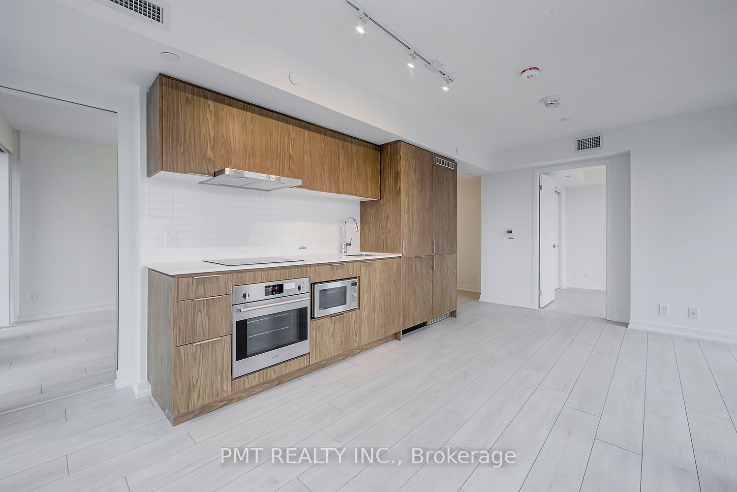#2311 - 60 Shuter Street Property Photo 6