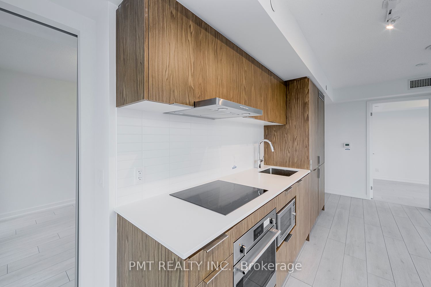 #2311 - 60 Shuter Street Property Photo 8