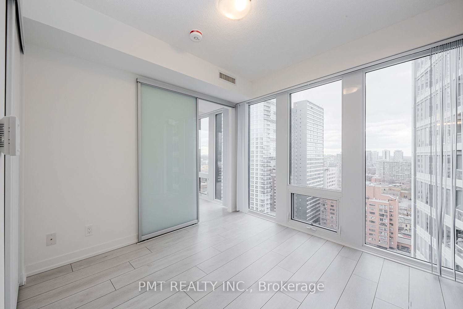 #2311 - 60 Shuter Street Property Photo 16