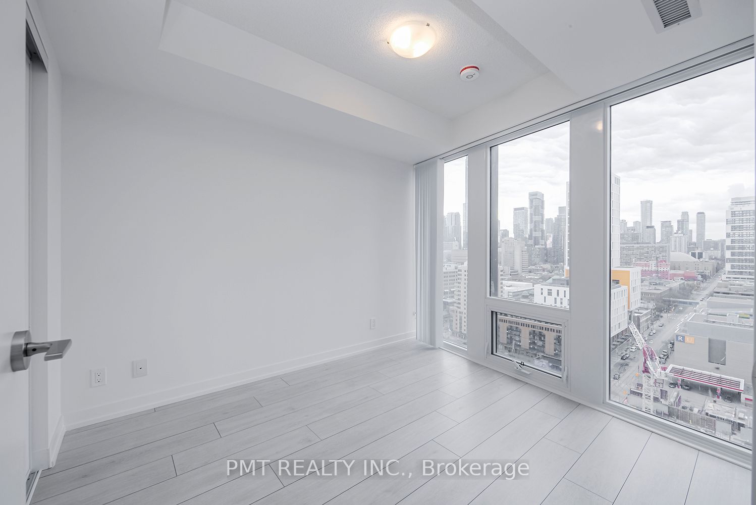 #2311 - 60 Shuter Street Property Photo 21