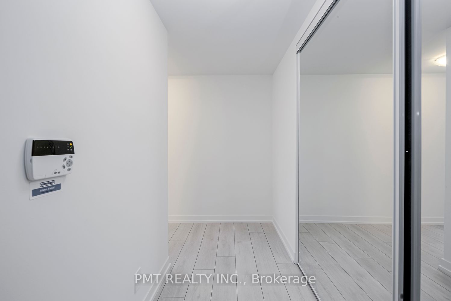 #2311 - 60 Shuter Street Property Photo 26