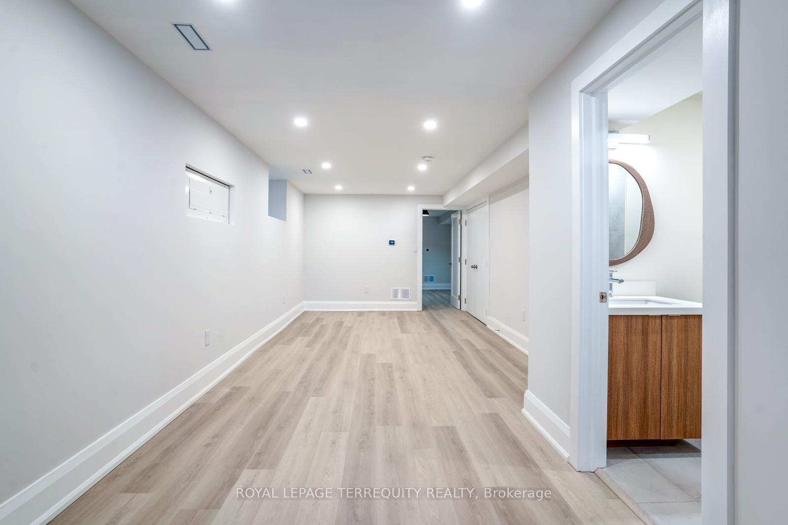 #lower Level - 208 Bellwoods Avenue Property Photo 13
