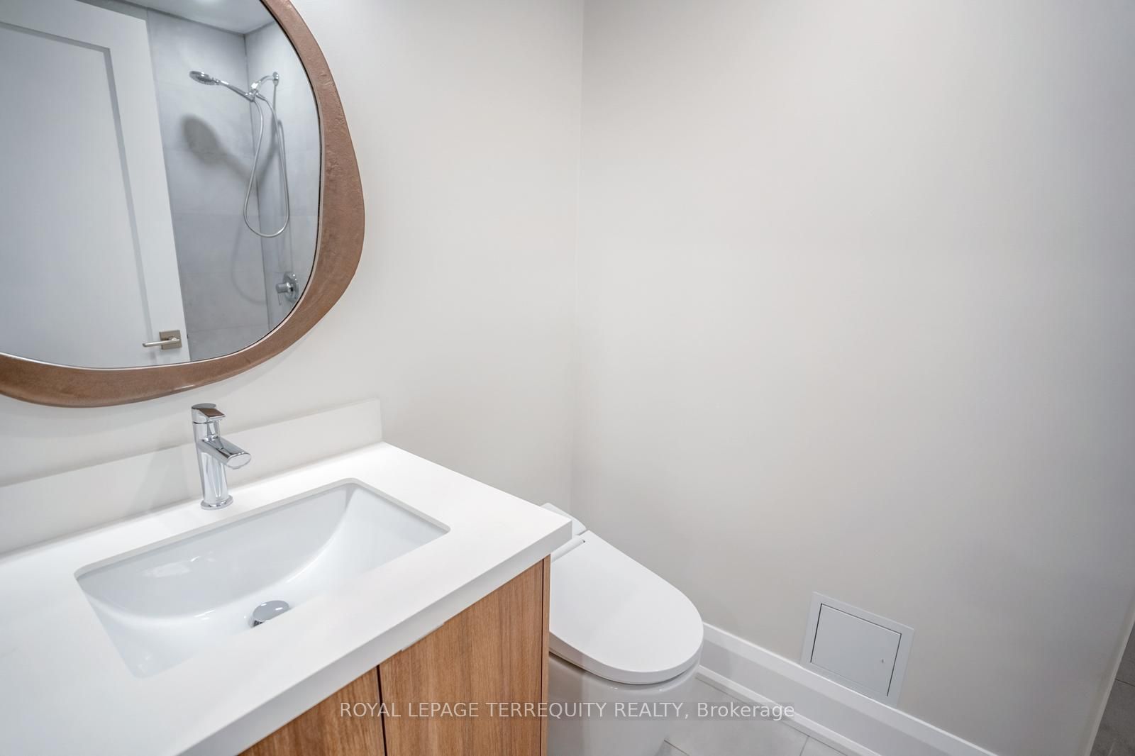 #lower Level - 208 Bellwoods Avenue Property Photo 14