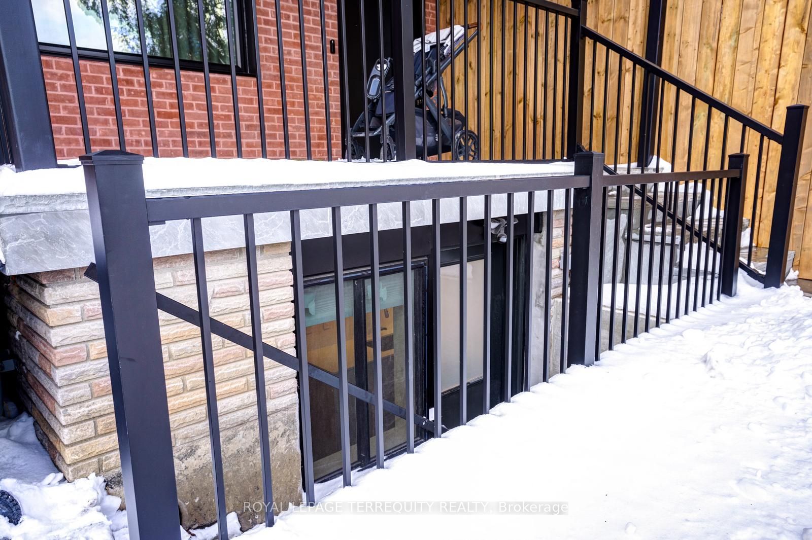 #lower Level - 208 Bellwoods Avenue Property Photo 26