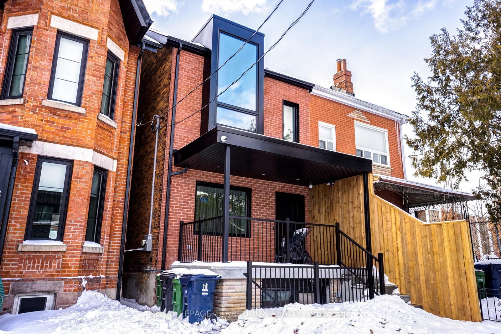 #lower Level - 208 Bellwoods Avenue Property Photo 27