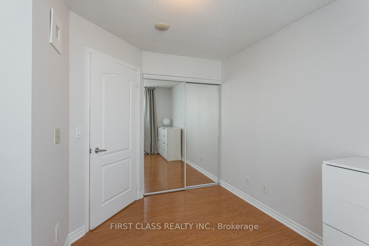 #1707 - 17 Barberry Place Property Photo 11