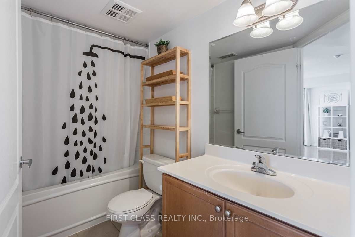 #1707 - 17 Barberry Place Property Photo 15