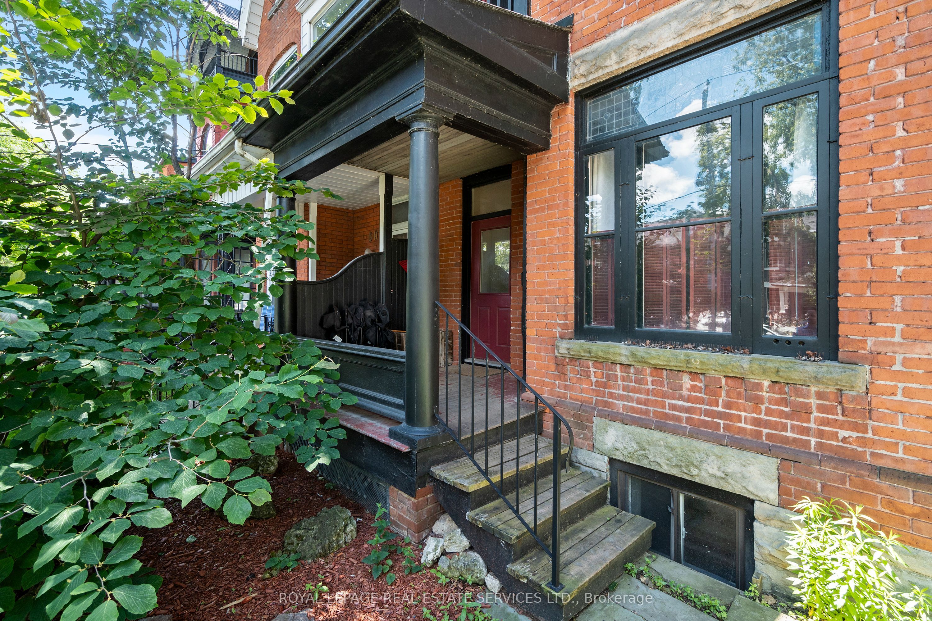 62 Lakeview Avenue Property Photo 3