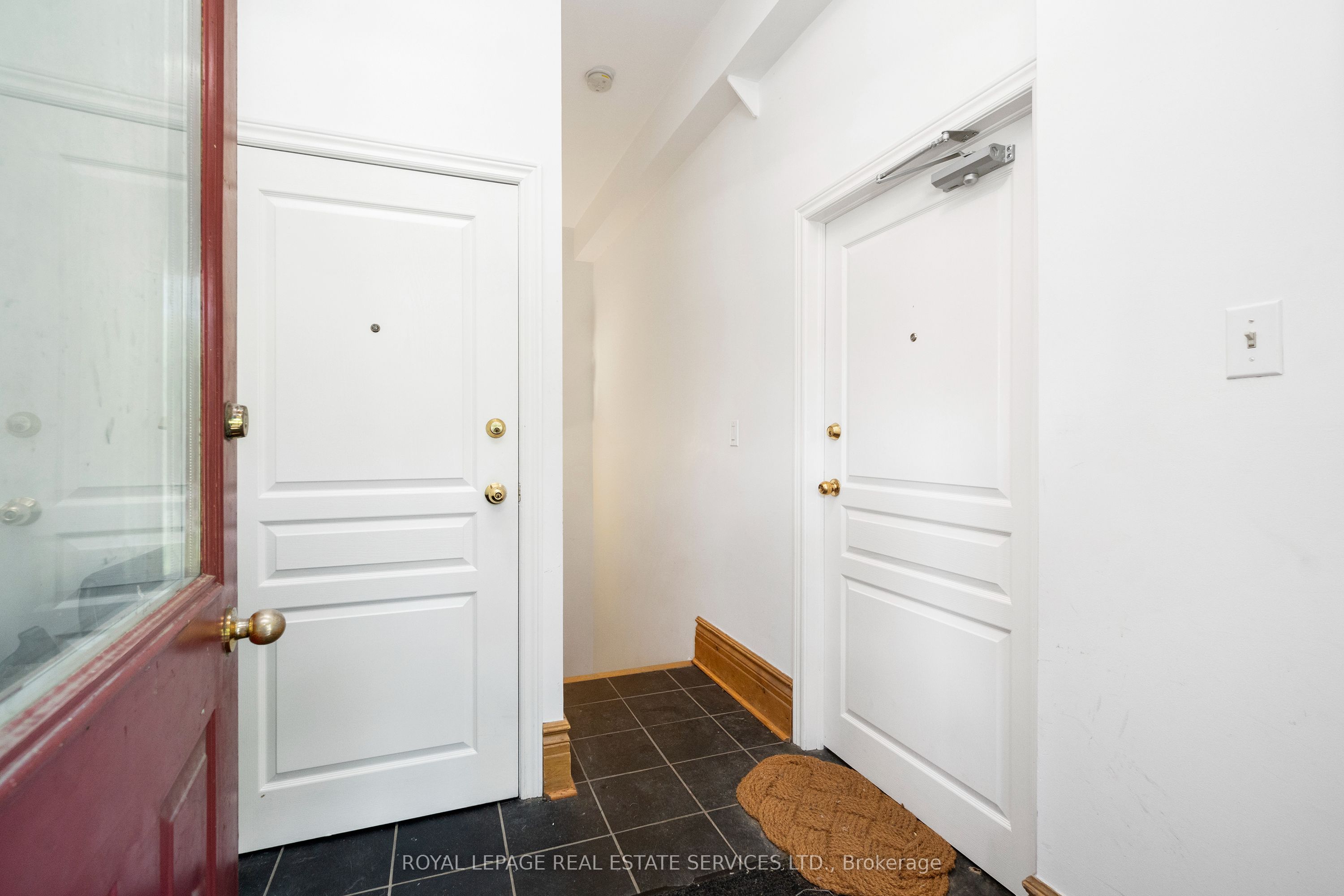 62 Lakeview Avenue Property Photo 4