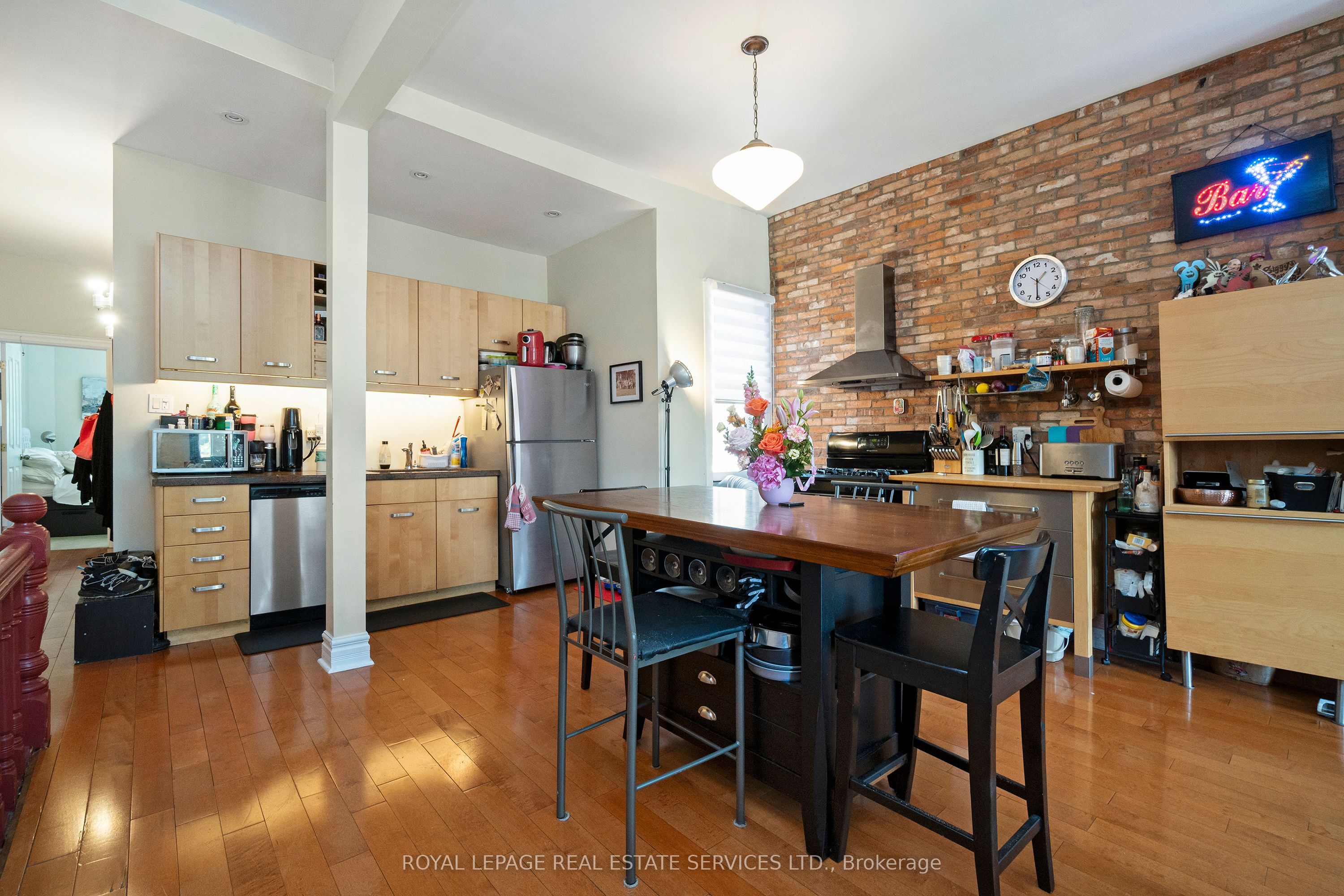 62 Lakeview Avenue Property Photo 5
