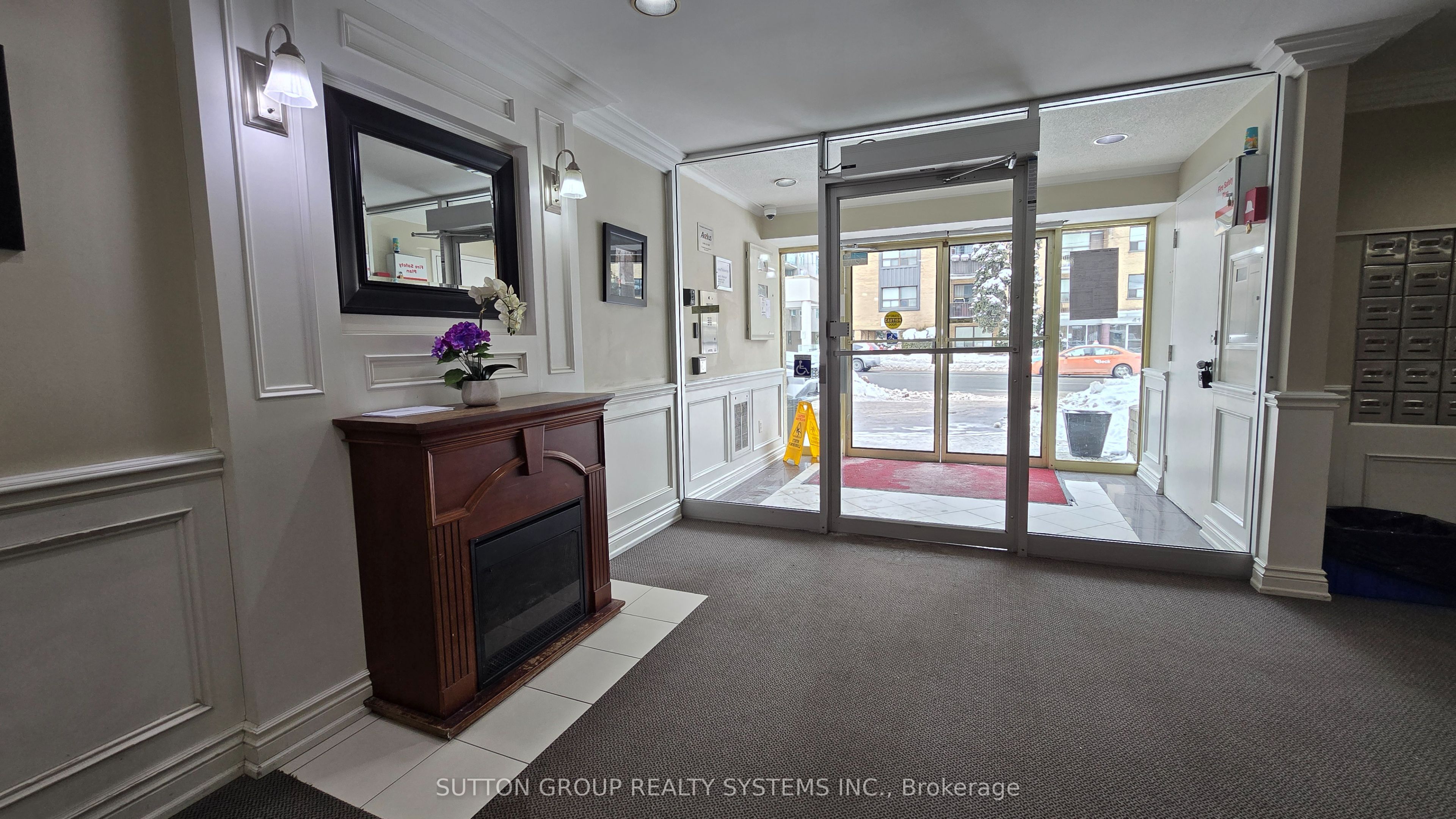 #507 - 365 Eglinton Avenue Property Photo 3