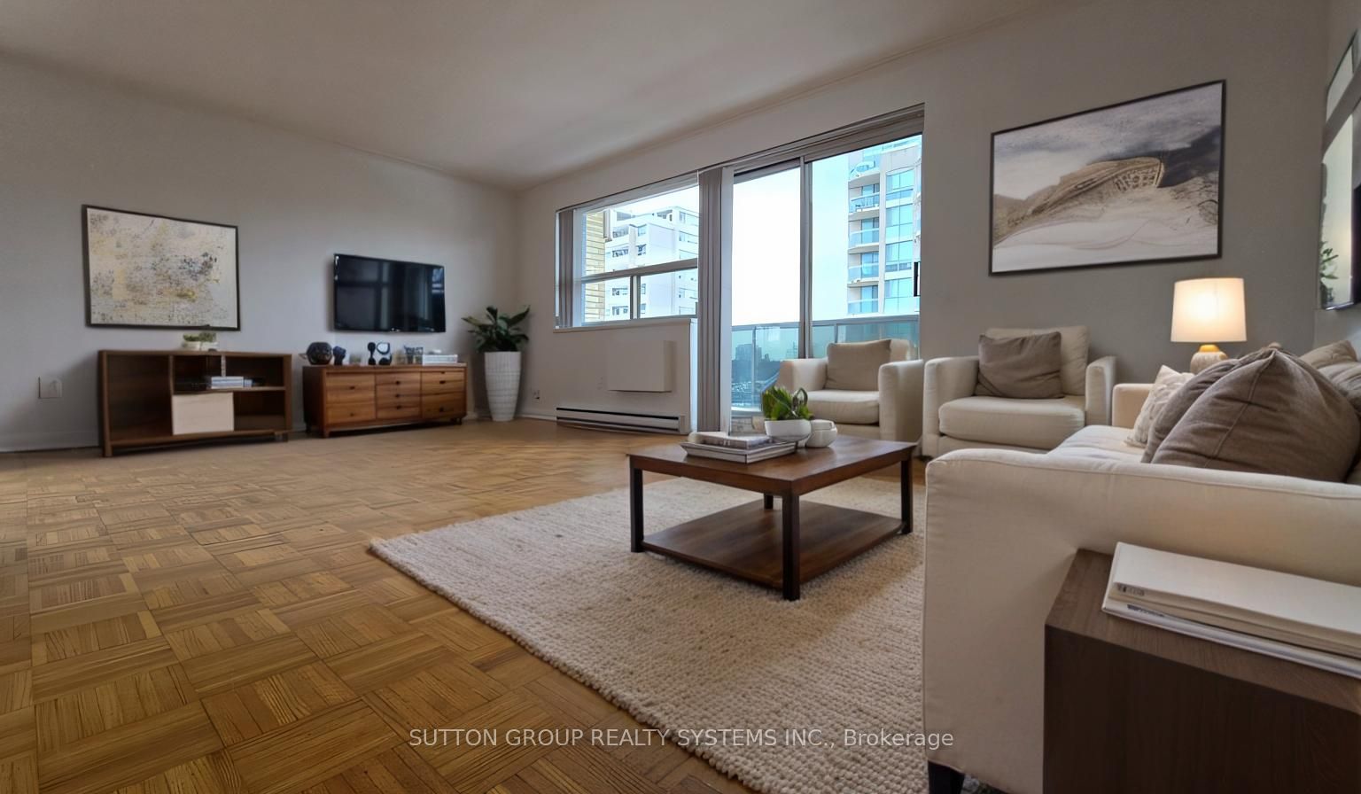 #507 - 365 Eglinton Avenue Property Photo 5