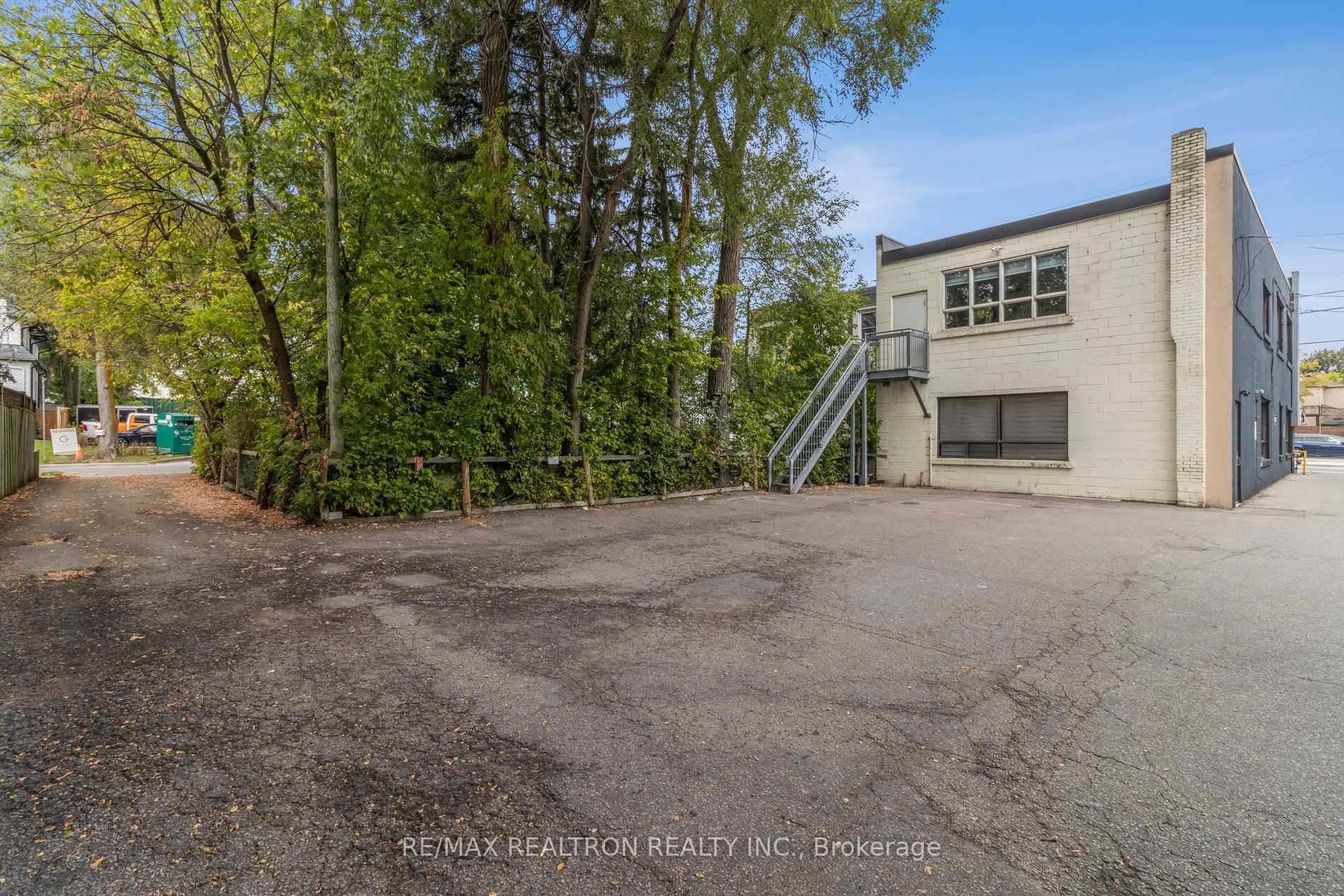 148 Willowdale Avenue Property Photo 21