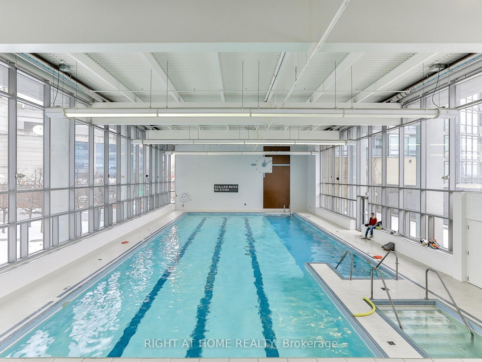 #3611 - 5 Mariner Terrace Property Photo 32