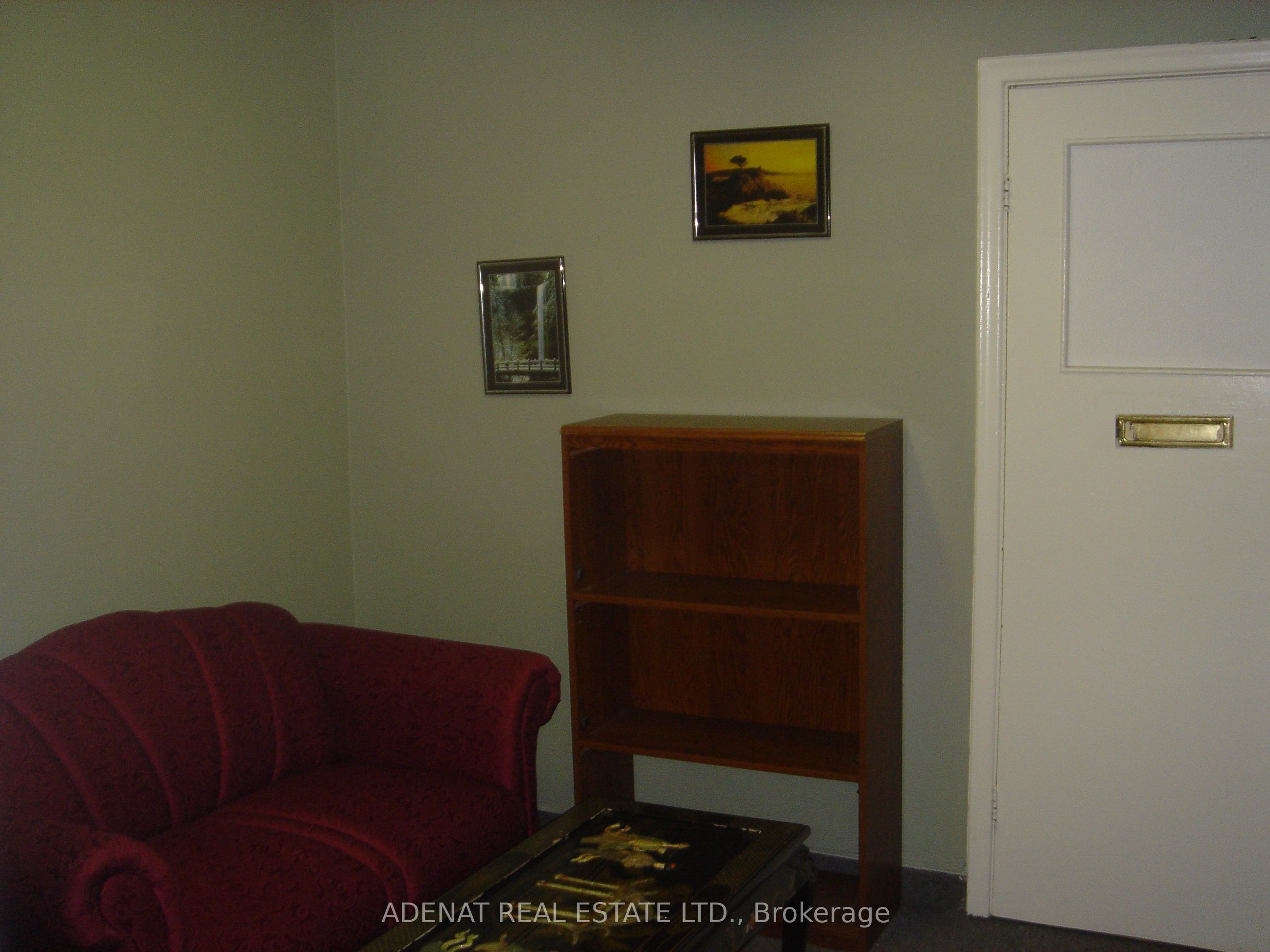 ##209 - 365a Wilson Avenue Property Photo 1
