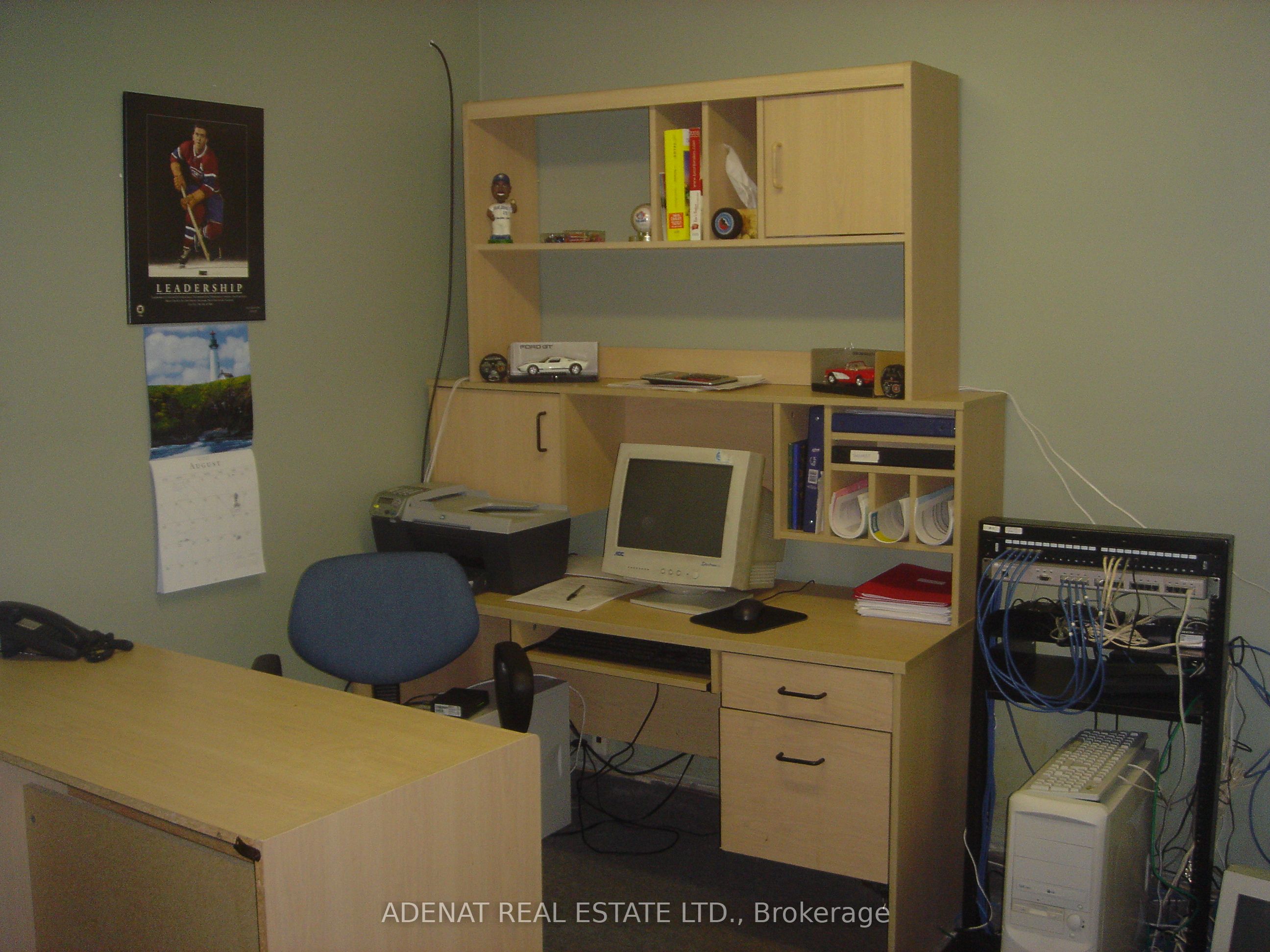 ##209 - 365a Wilson Avenue Property Photo 5