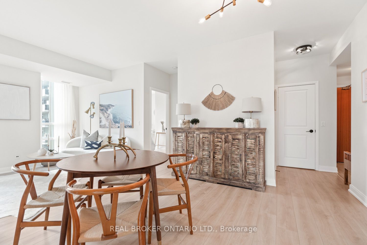 #1206 - 88 Broadway Avenue Property Photo 5