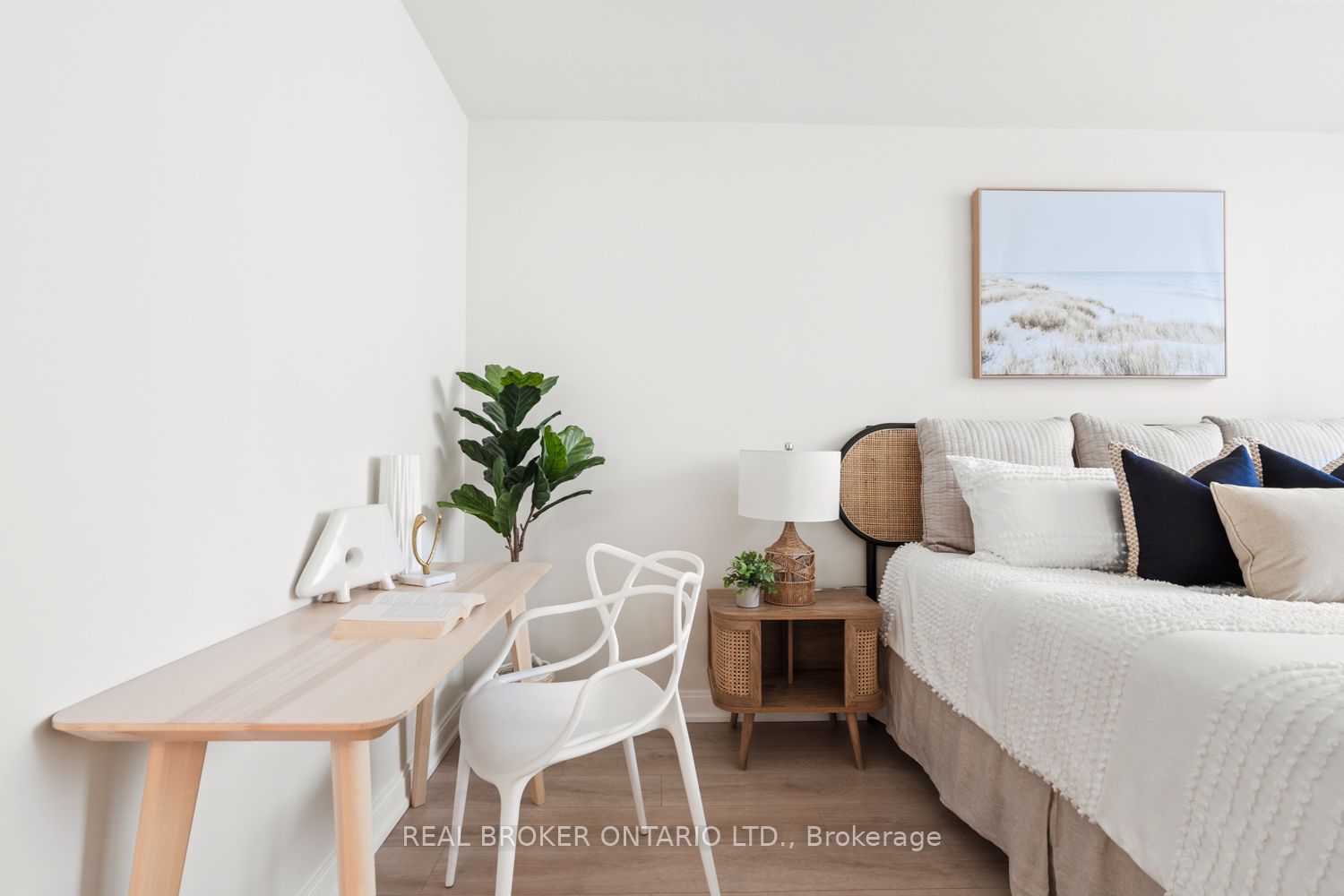 #1206 - 88 Broadway Avenue Property Photo 17