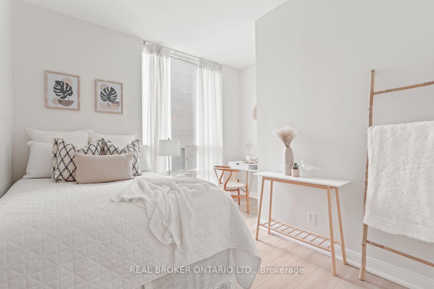 #1206 - 88 Broadway Avenue Property Photo 22