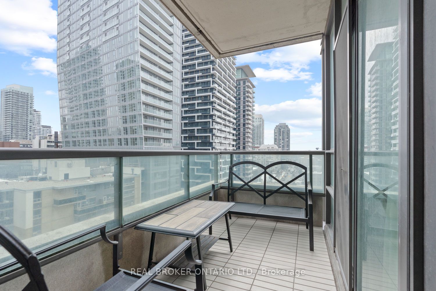 #1206 - 88 Broadway Avenue Property Photo 29