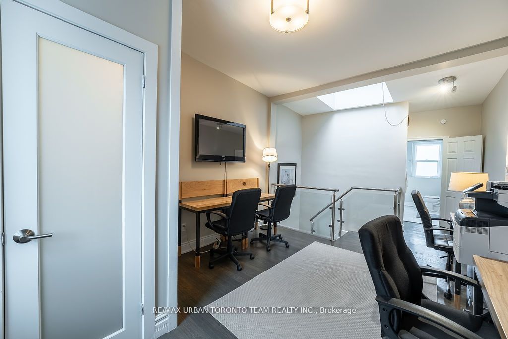 502 King Street Property Photo 24