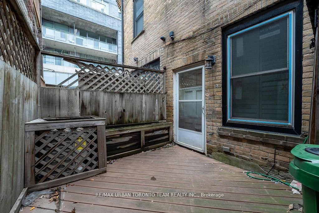 502 King Street Property Photo 31