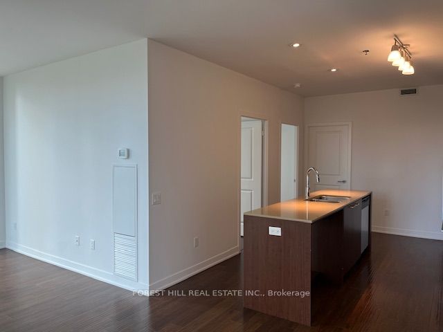 #716 - 320 Tweedsmuir Avenue Property Photo 14
