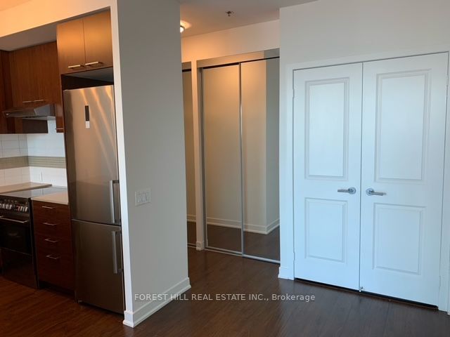 #3001 - 320 Tweedsmuir Avenue Property Photo 8