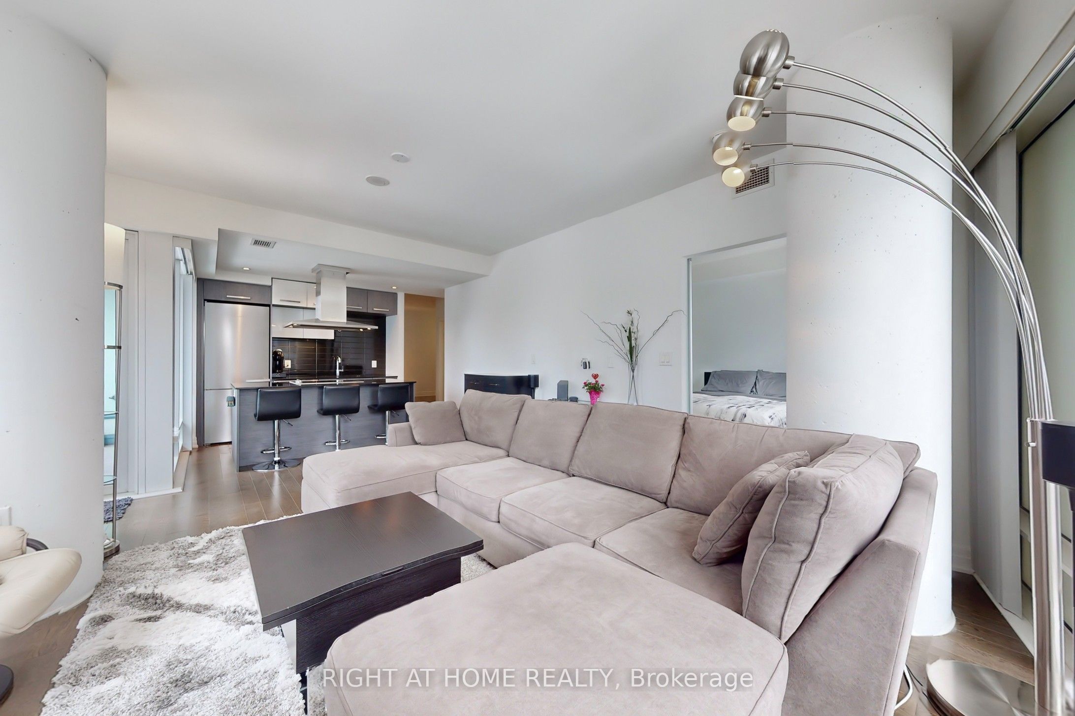 #1802 - 8 The Esplanade Street Property Photo 6