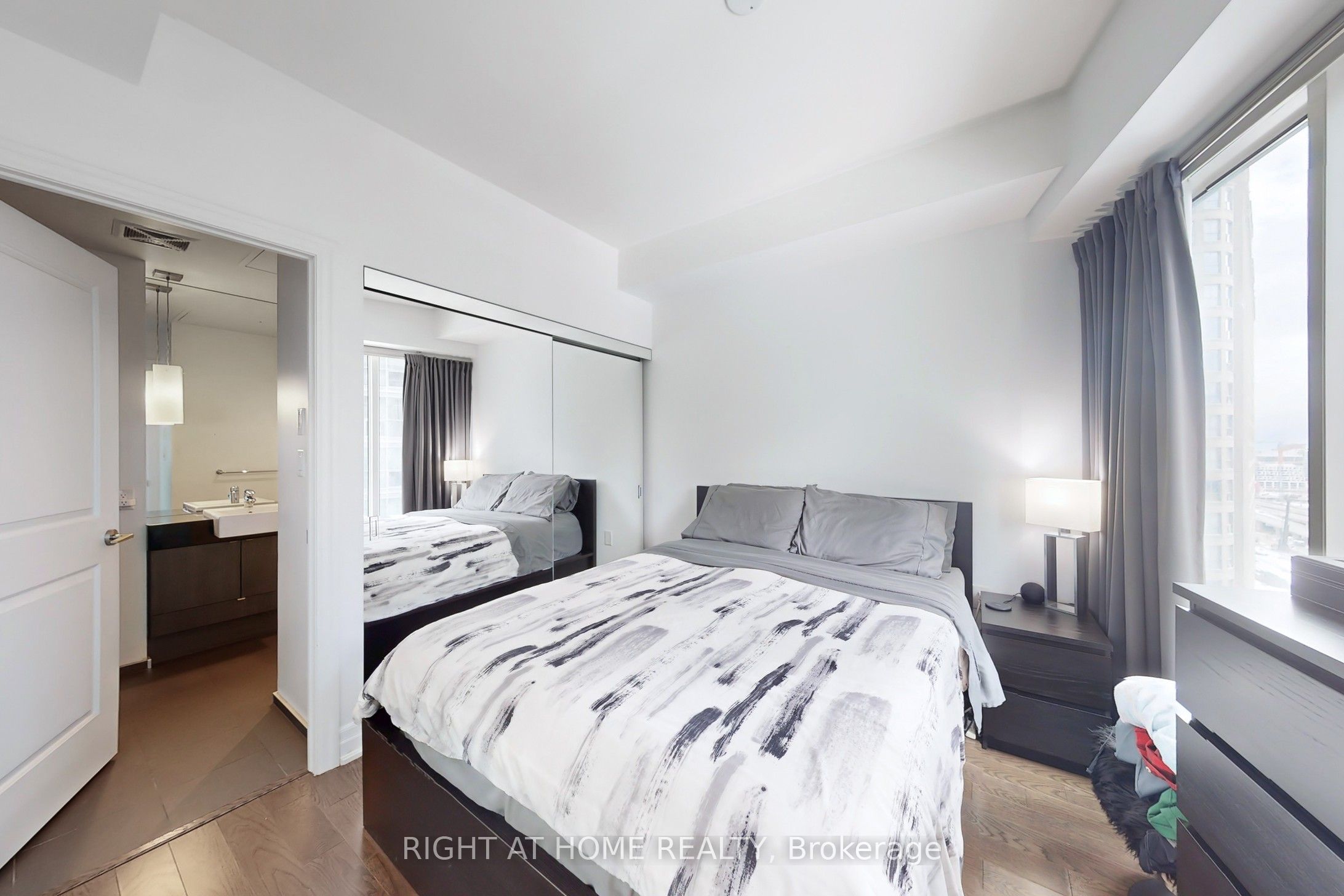 #1802 - 8 The Esplanade Street Property Photo 14