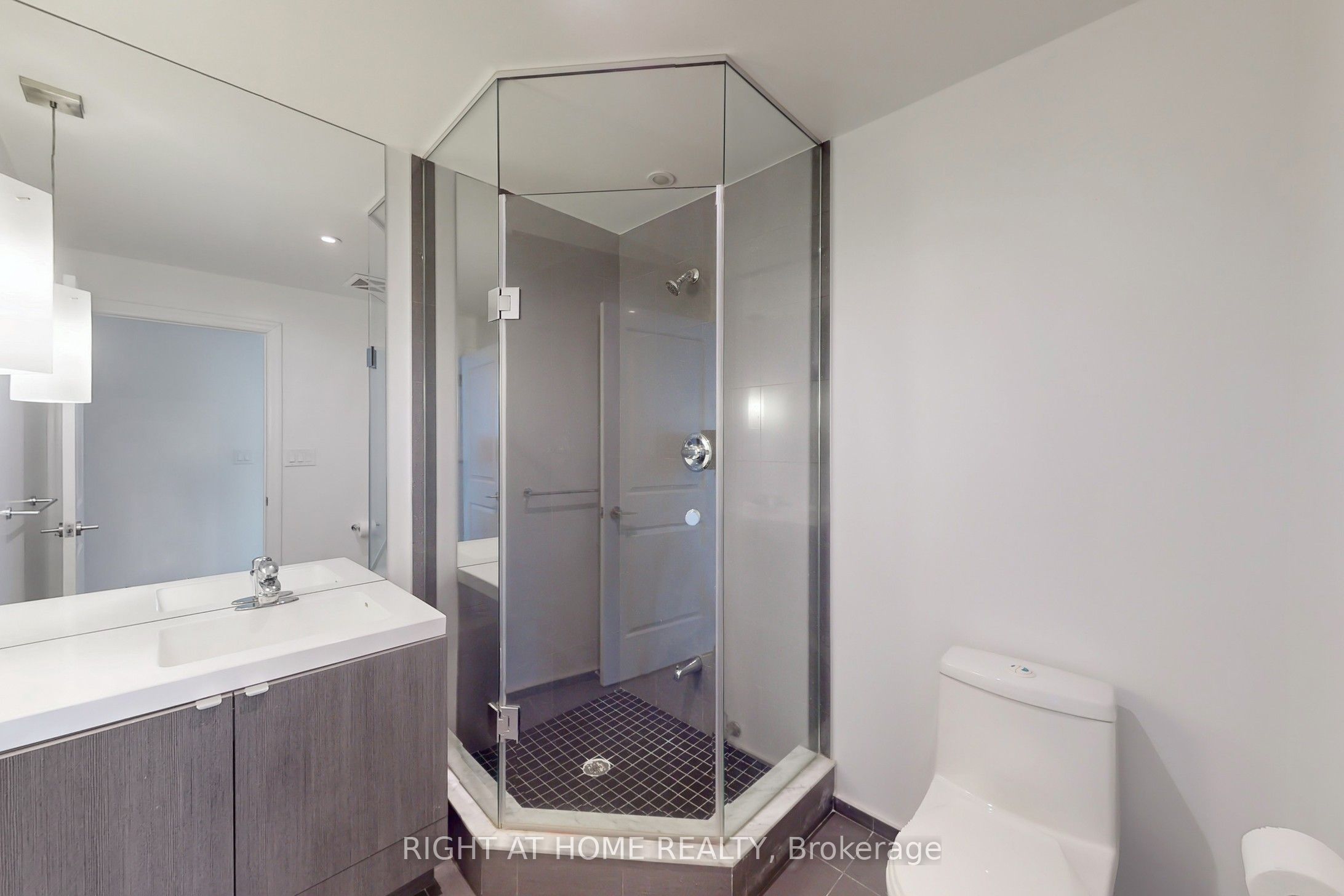 #1802 - 8 The Esplanade Street Property Photo 23