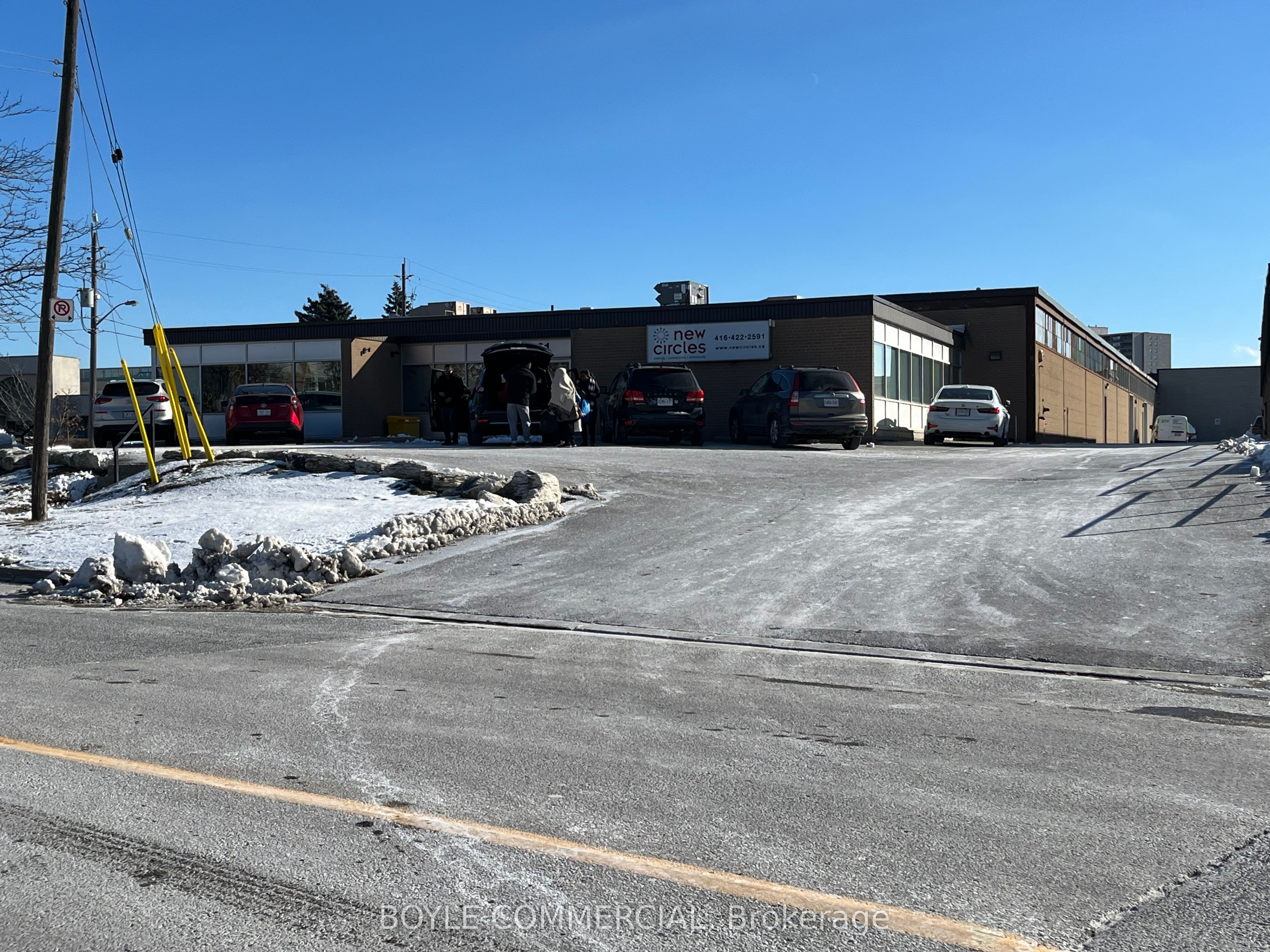 #units 3-4 - 161 Bartley Drive Property Photo 2