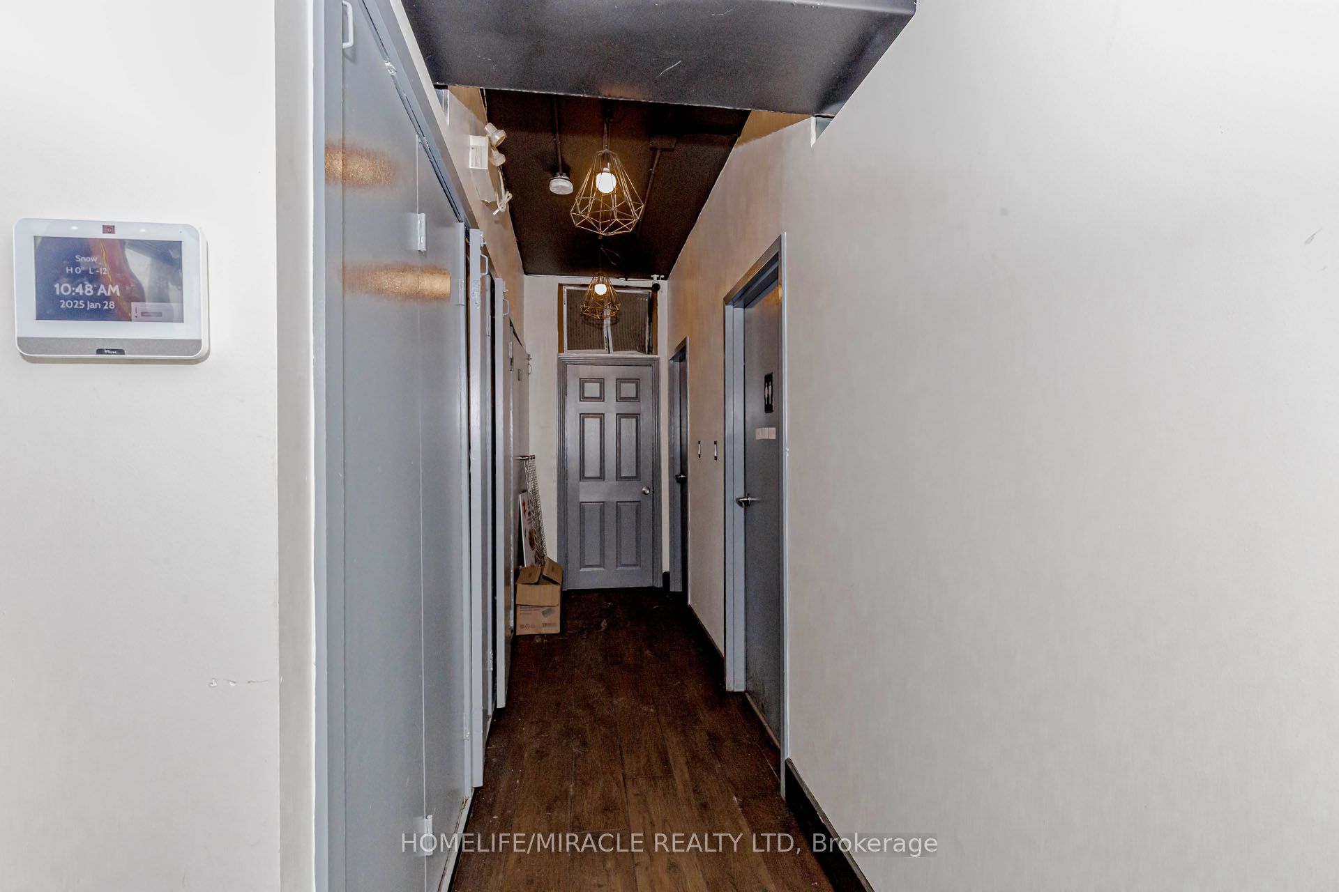 839 Queen Street Property Photo 30