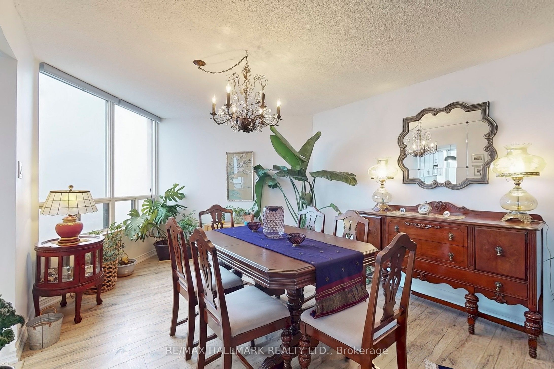 #ph210 - 1101 Steeles Avenue Property Photo 9