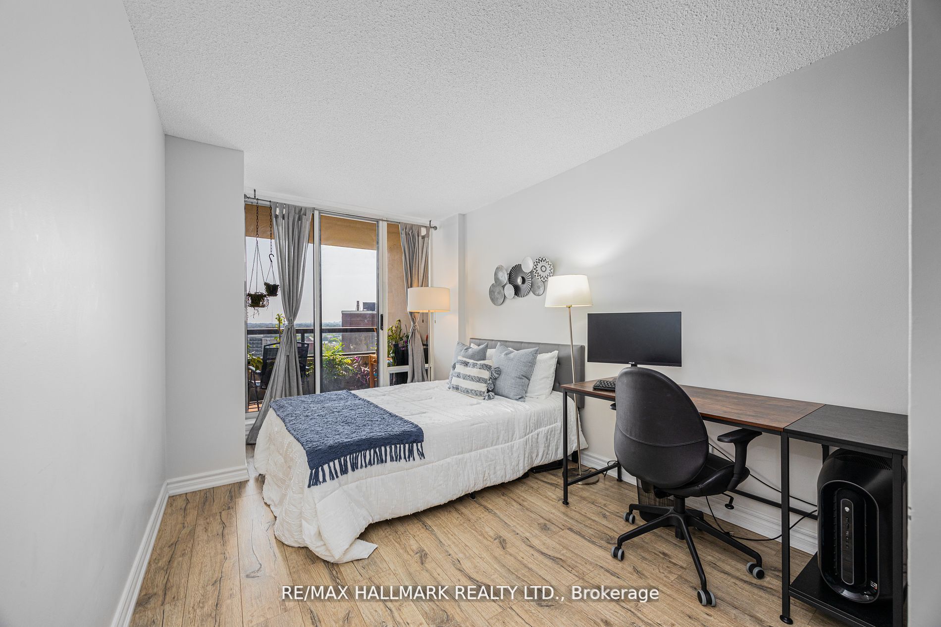 #ph210 - 1101 Steeles Avenue Property Photo 20