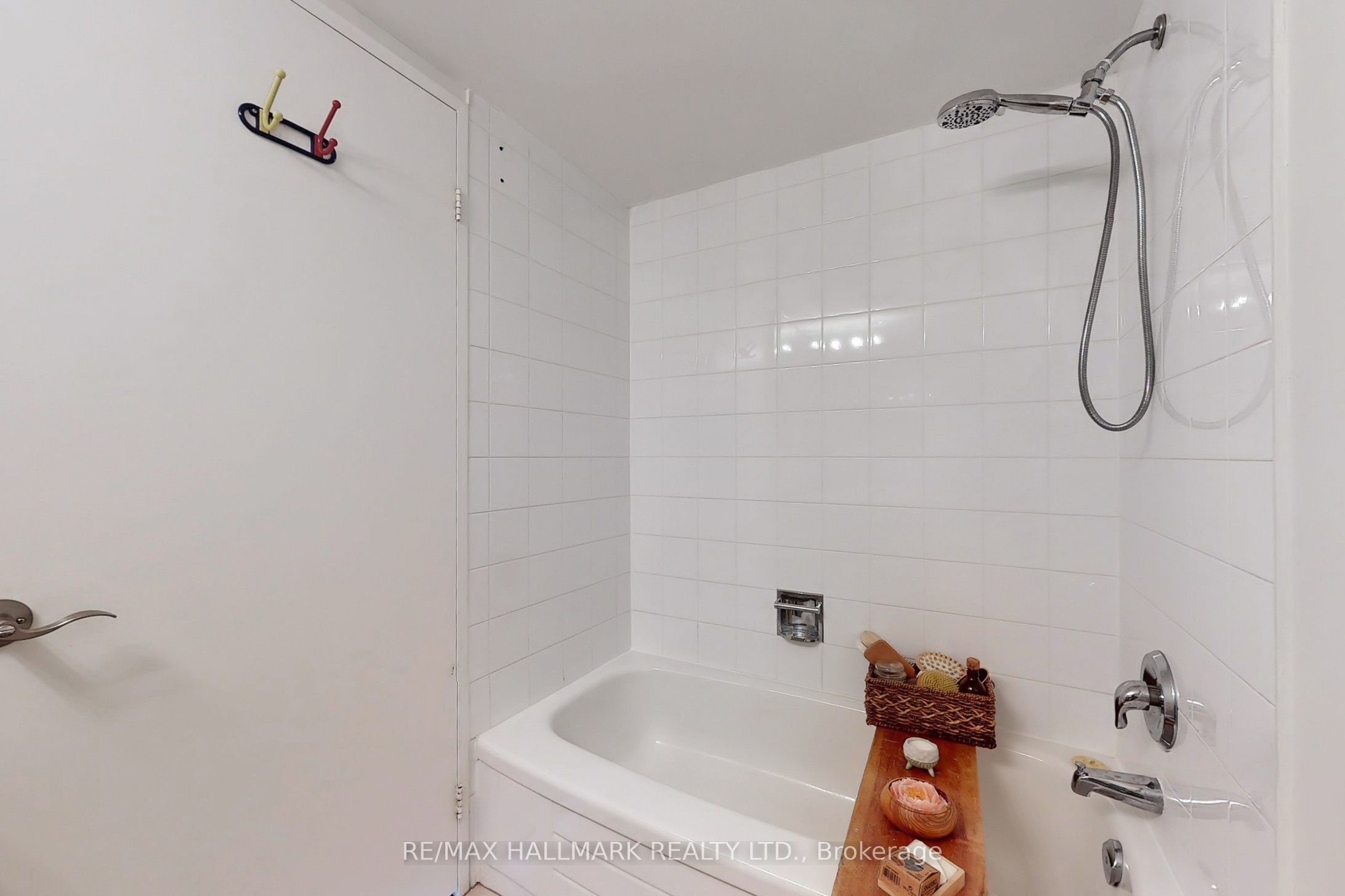 #ph210 - 1101 Steeles Avenue Property Photo 22