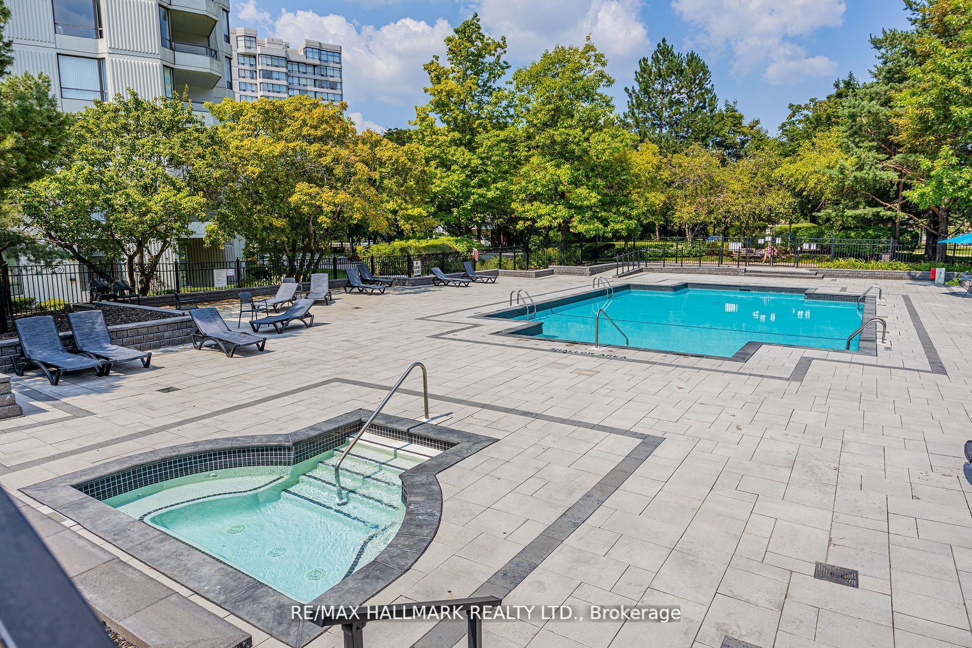 #ph210 - 1101 Steeles Avenue Property Photo 33