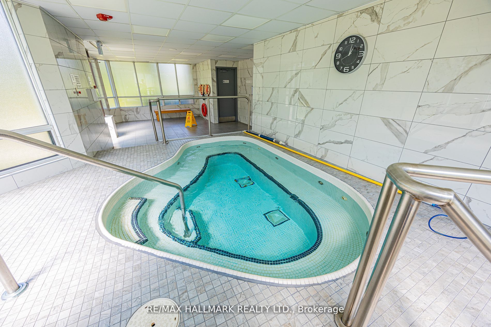 #ph210 - 1101 Steeles Avenue Property Photo 34
