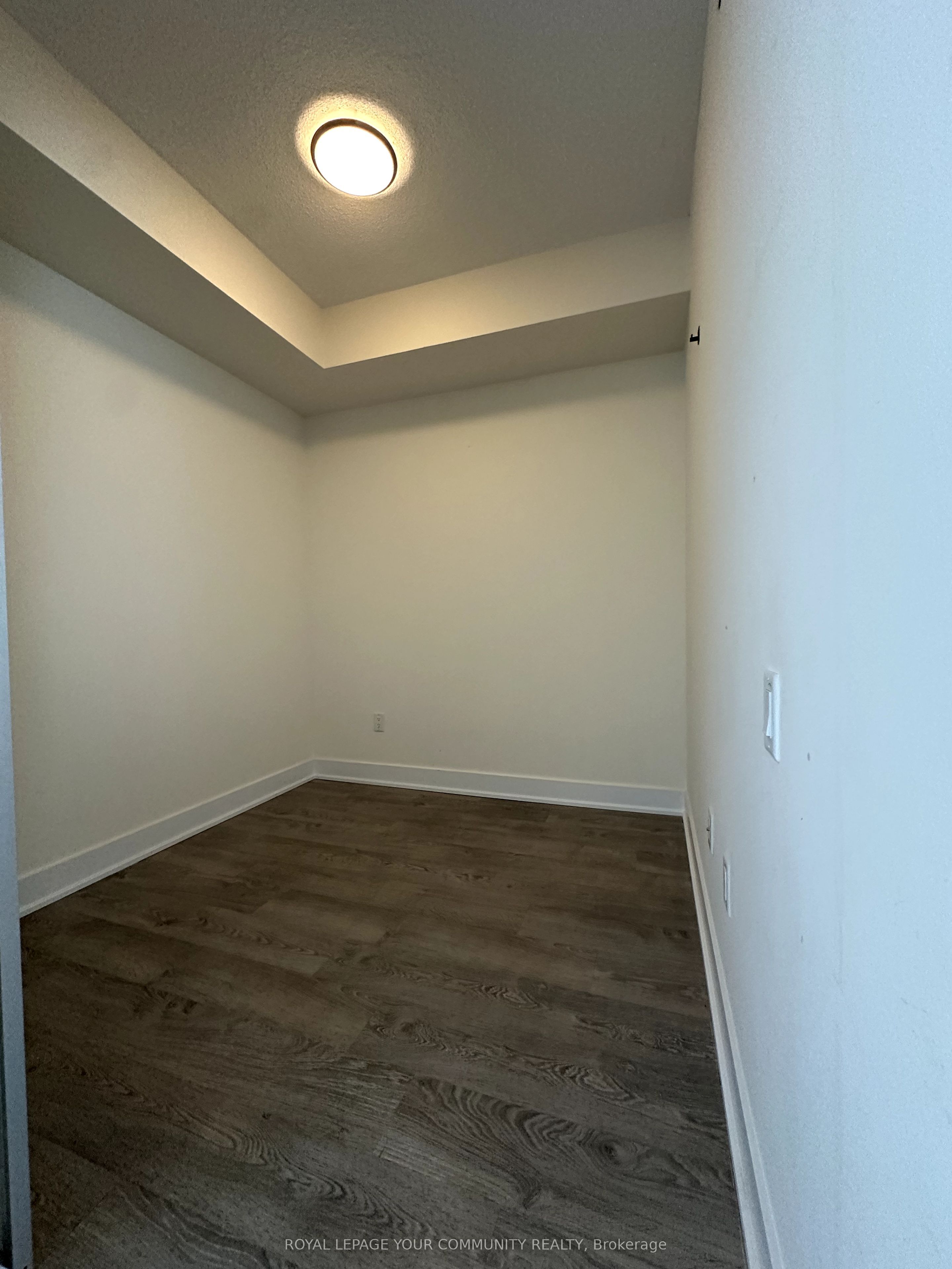 #1401 - 30 Roehampton Avenue Property Photo 21