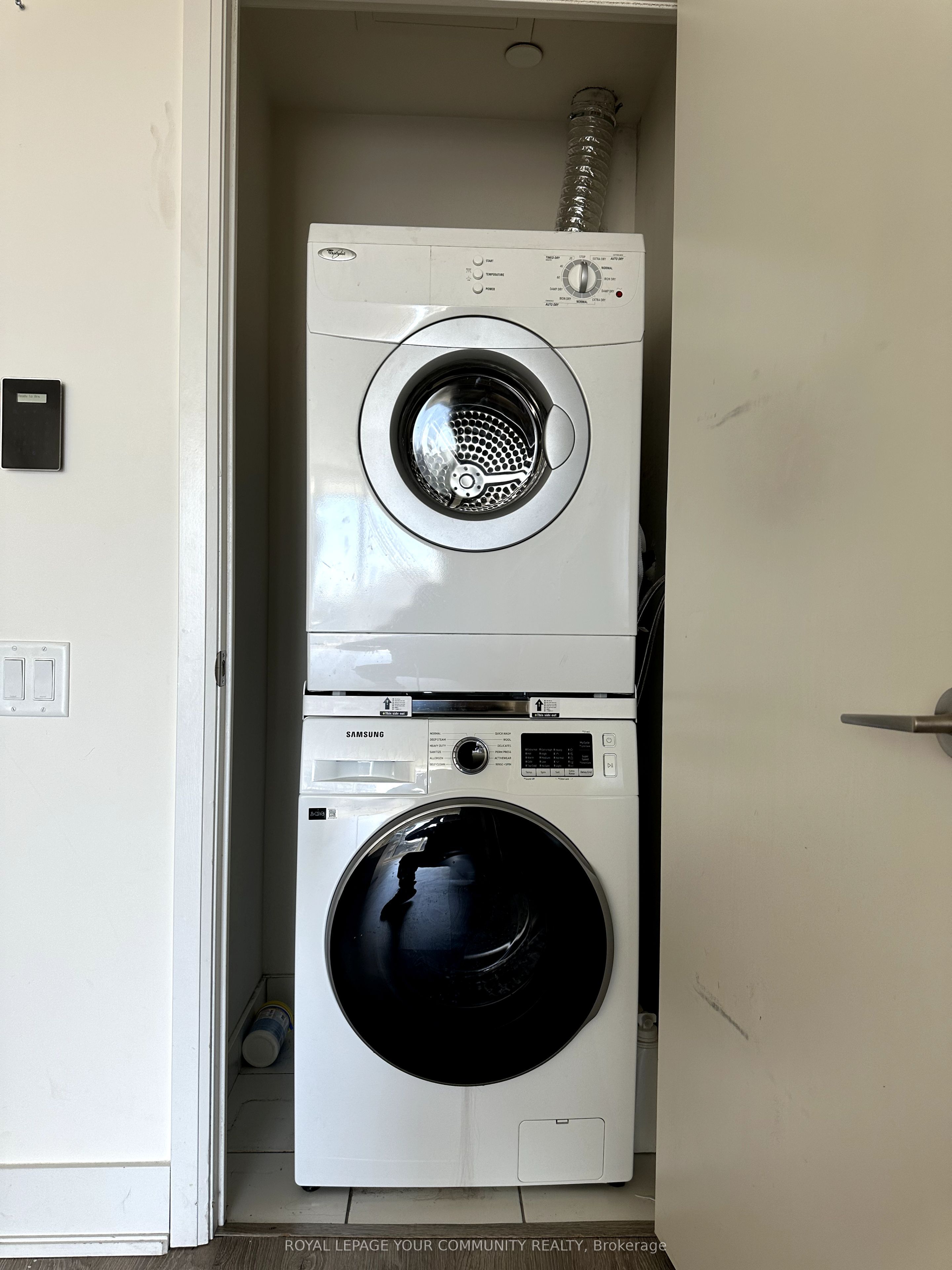 #1401 - 30 Roehampton Avenue Property Photo 24