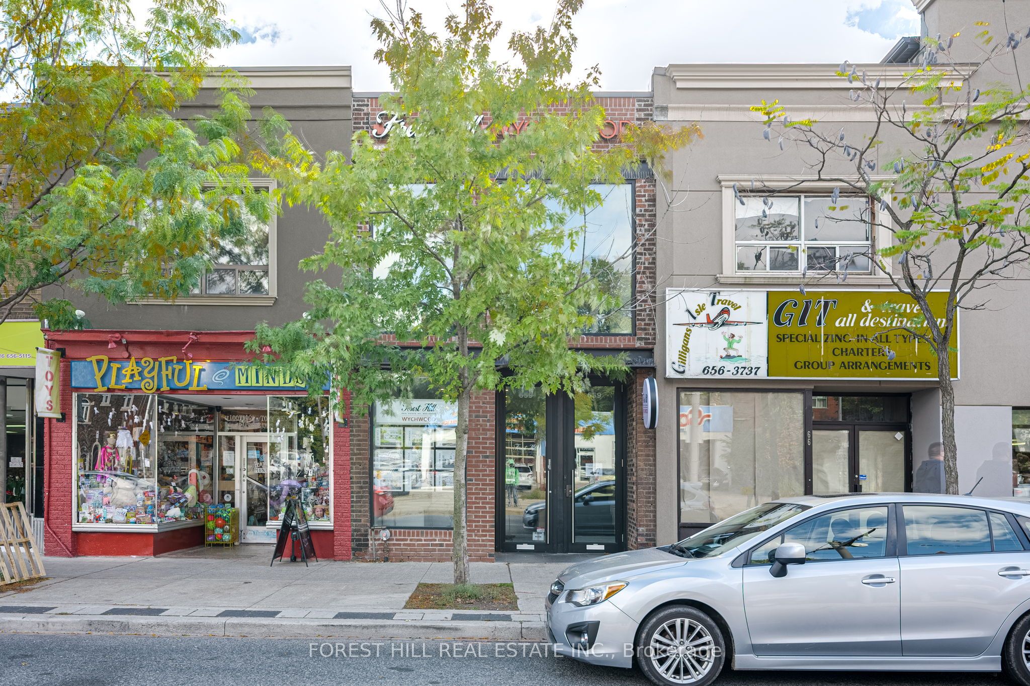 #200 - 659 St Clair Avenue Property Photo 1