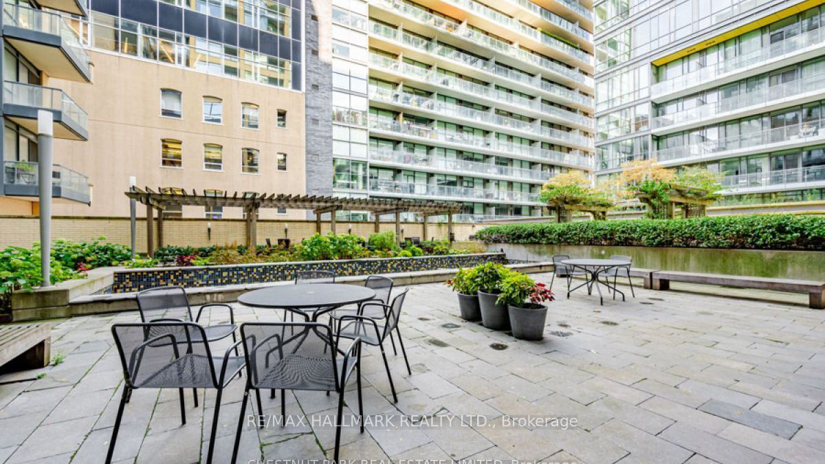 #414 - 438 King Street Property Photo 28